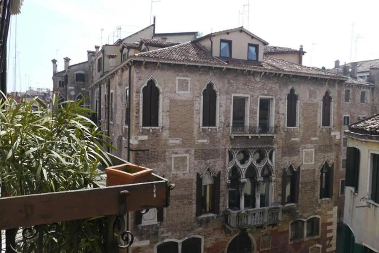 Appartement Charming Large Palazzo In Center Venice For Up To 9 People
