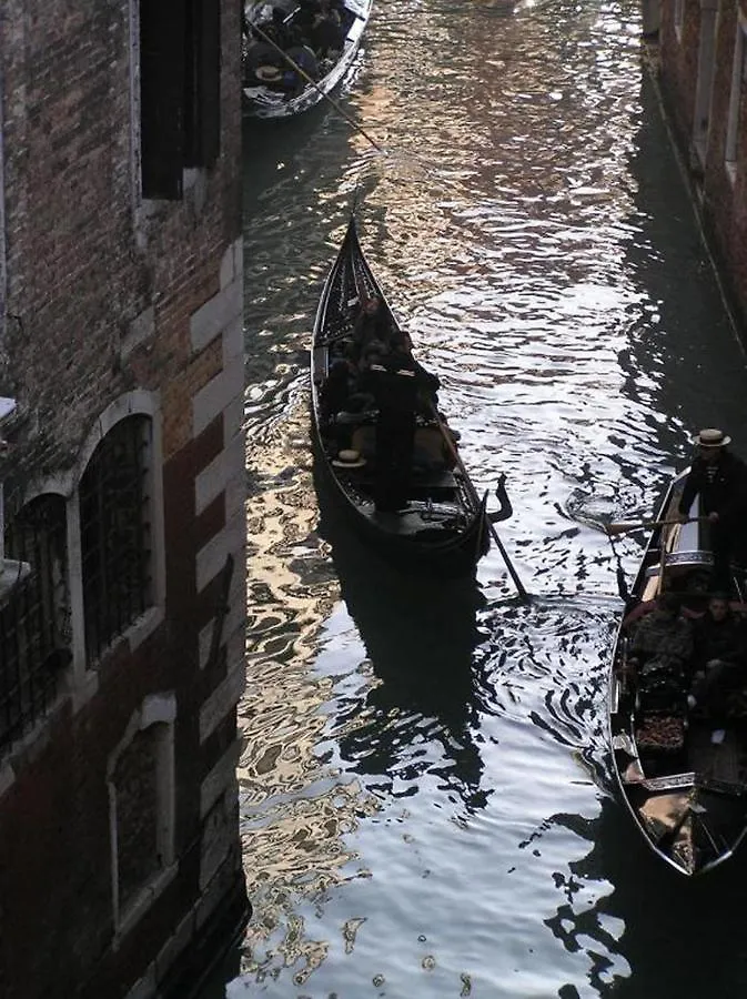 Appartement Charming Large Palazzo In Center Venice For Up To 9 People Italie